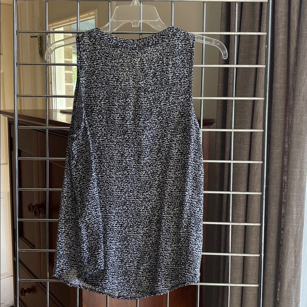 Rose & Rhyme Sleeveless Top - Picture 3 of 6